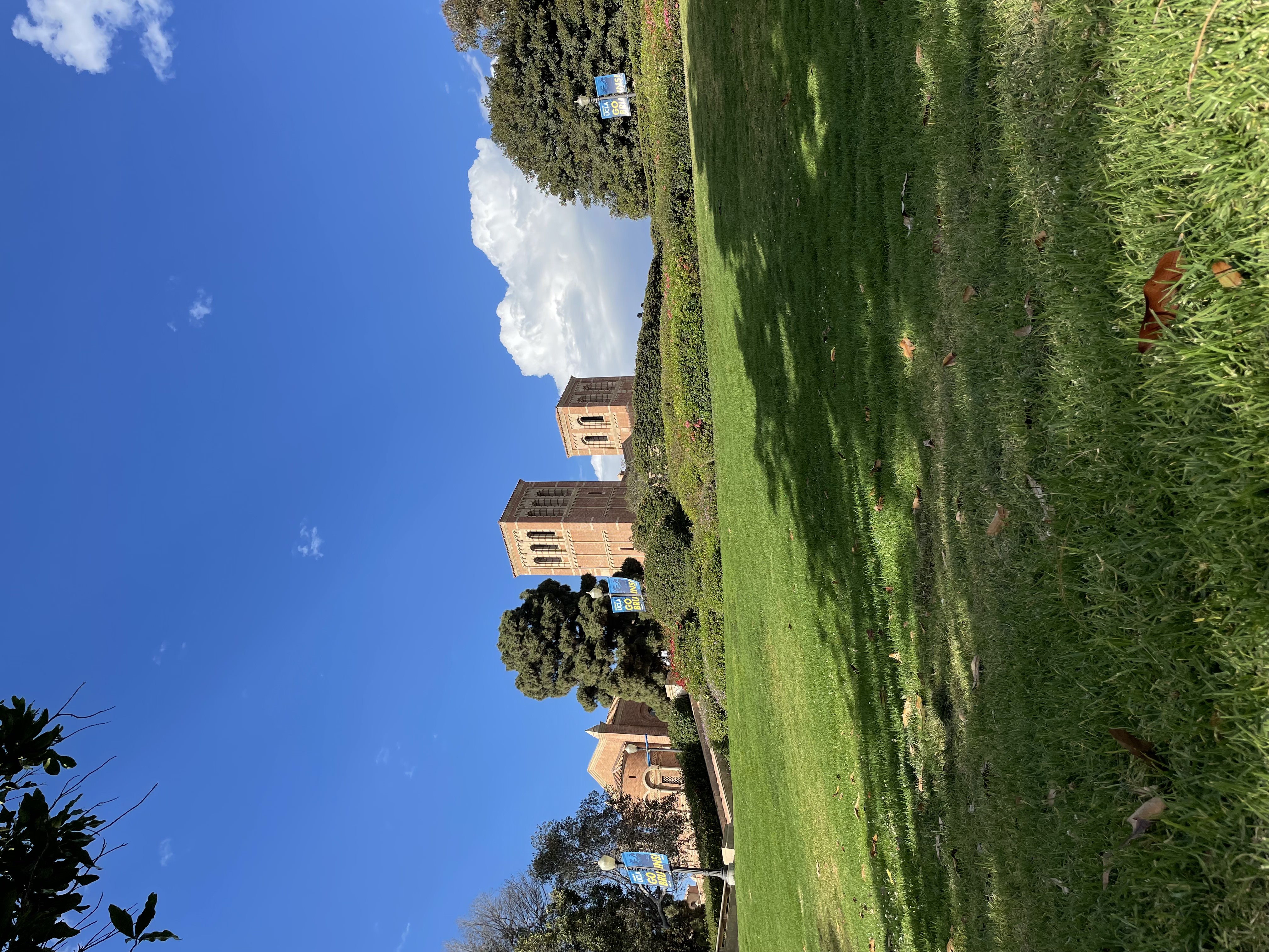 this is a centered caption